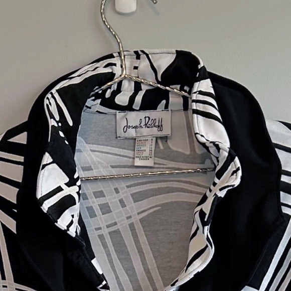 Joseph Ribkoff black and white zip front top with double collar and cuffs Size 8 - Picture 2 of 10